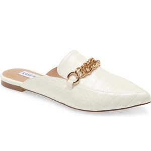 Steve Madden White Pointed Toe Mule